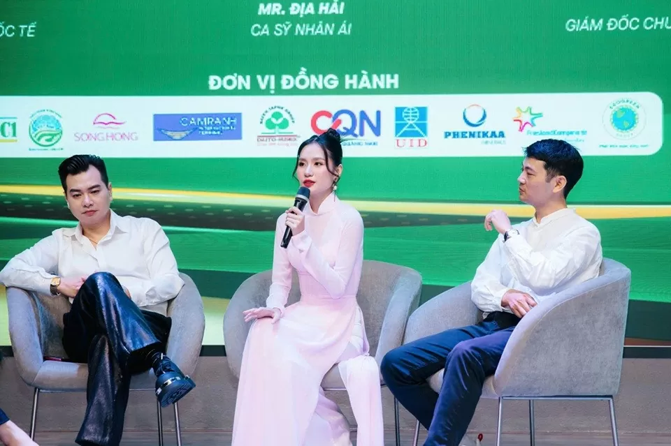 Hoa hậu Nguyễn Thanh Hà trình diễn thời trang tái chế, lan tỏa thông điệp bảo vệ môi trường Hoa hậu Nguyễn Thanh Hà trình diễn thời trang tái chế, lan tỏa thông điệp bảo vệ môi trường