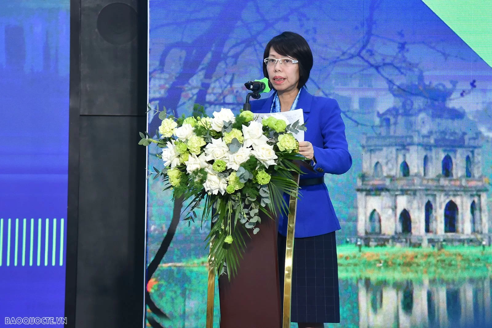 Bộ Ngoại giao, cơ quan đại diện Việt Nam ở nước ngoài sẵn sàng đồng hành, hỗ trợ doanh nghiệp vừa và nhỏ Bộ Ngoại giao, cơ quan đại diện Việt Nam ở nước ngoài sẵn sàng đồng hành, hỗ trợ doanh nghiệp vừa và nhỏ