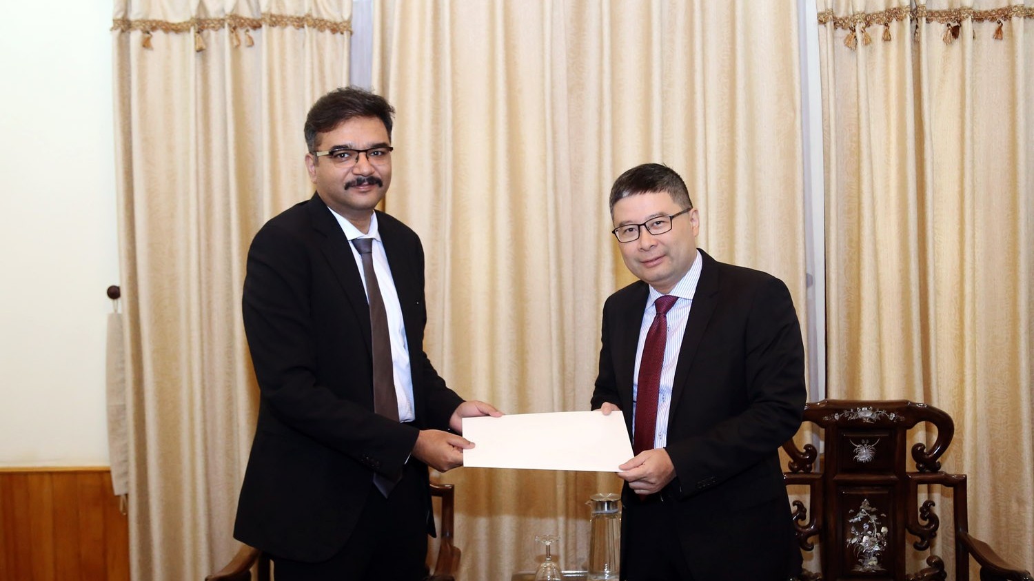 Trao Giấy chấp nhận lãnh sự cho Tổng Lãnh sự mới của Ấn Độ tại Thành phố Hồ Chí Minh