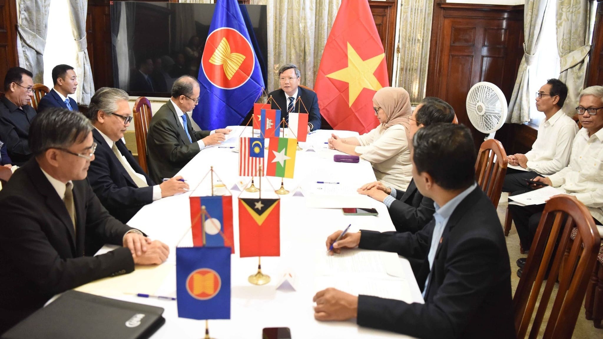 Việt Nam bàn giao chức Chủ tịch Ủy ban ASEAN tại Cuba cho Campuchia