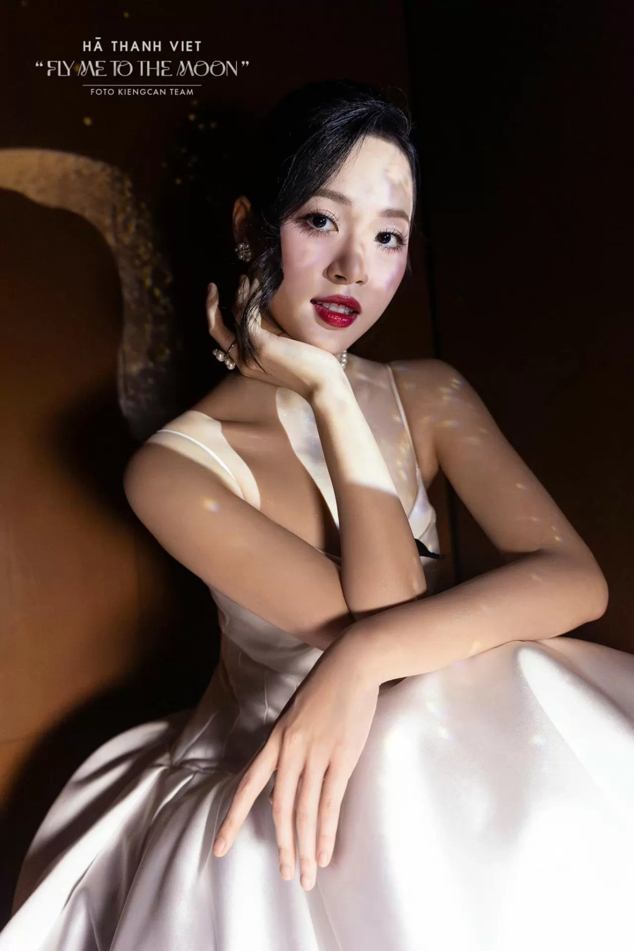 Á hậu Trịnh Thùy Linh Á hậu Trịnh Thùy Linh