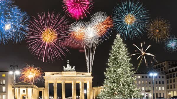 Đức bước vào Năm mới 2025 bất định, Thủ tướng Scholz vẫn tin tưởng vào hai từ 'tốt đẹp'