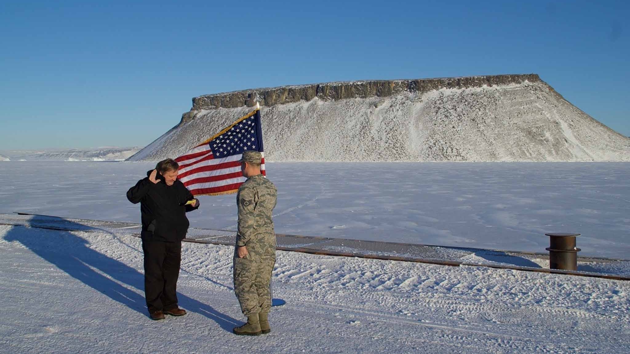 Greenland - ‘Thỏi nam châm’ giữa lòng Bắc Cực