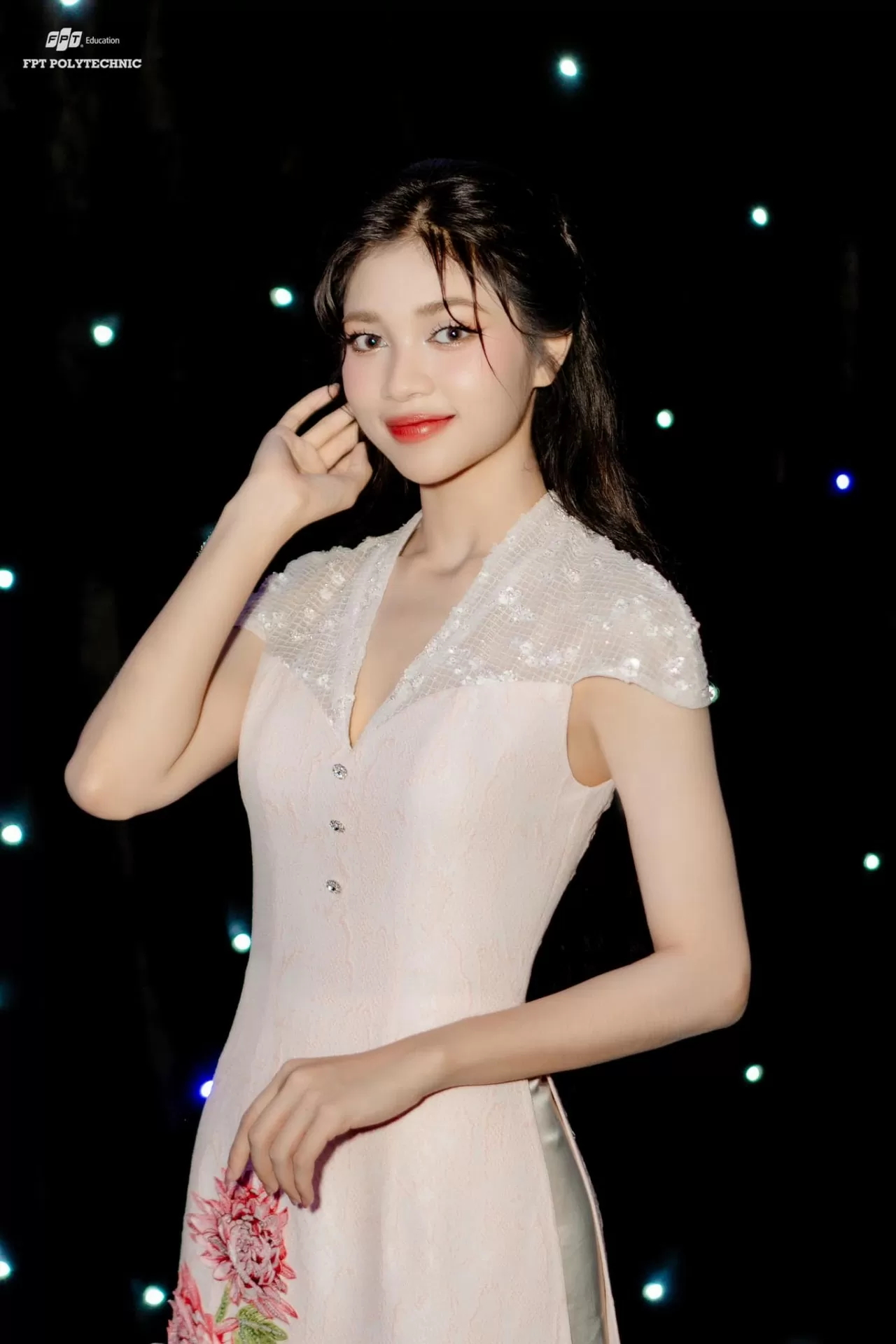 Á hậu Huỳnh Minh Kiên Á hậu Huỳnh Minh Kiên