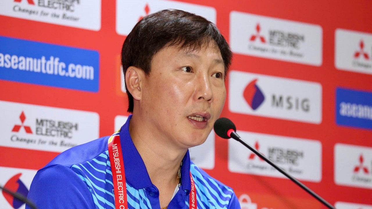 HLV Kim Sang Sik: Mục tiêu của đội tuyển Việt Nam là giành chiến thắng tại Thái Lan