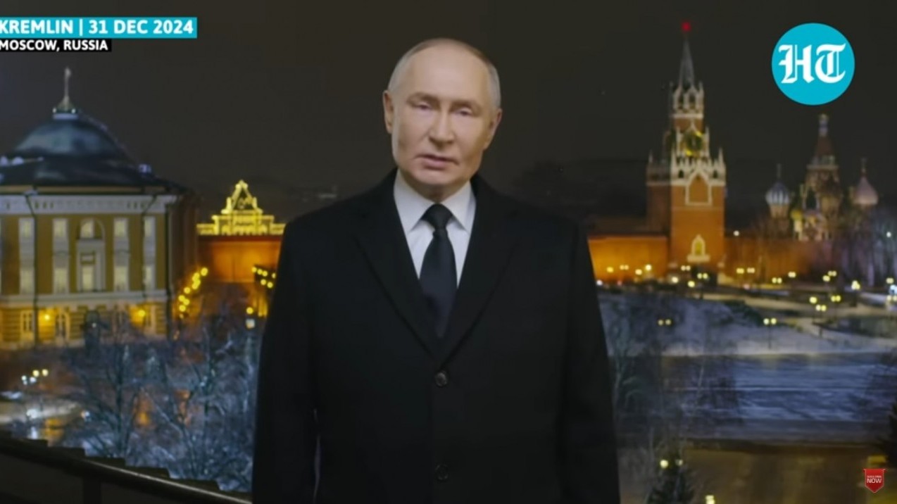 Ảnh ấn tượng: Nga nêu nguyên nhân gốc rễ xung đột Ukraine, ám chỉ NATO, nêu điều kiện đàm phán hòa bình, Kiev tin tưởng ông Trump, bom xe ở Mỹ