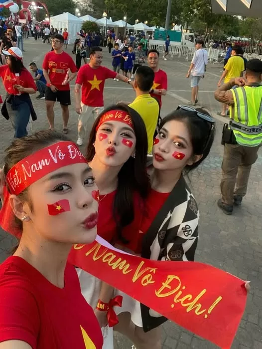 Sao Việt Sao Việt