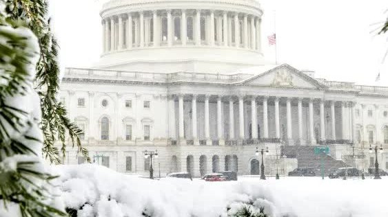 Mỹ: 'Giặc rét' ập đến, thủ đô Washington trong tình trạng khẩn cấp, Quốc hội vẫn họp về chiến thắng của ông Trump