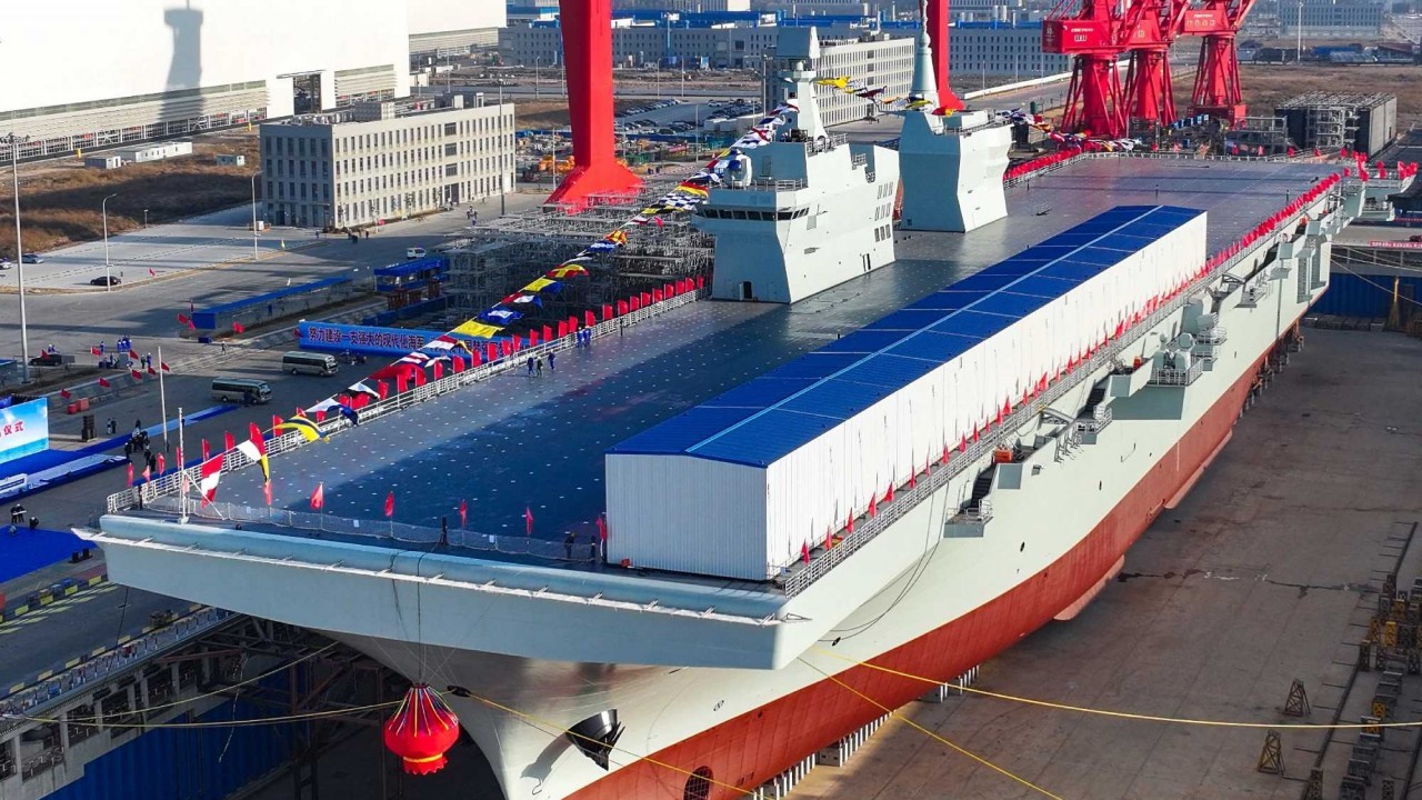 Tàu chiến đổ bộ Type 076 của Trung Quốc sẵn sàng chinh phục đại dương