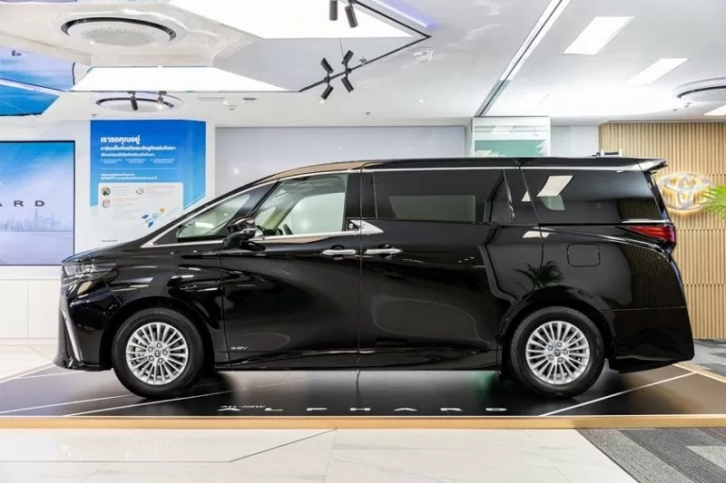 Toyota Alphard tăng giá bán 140 triệu đồng tại Việt Nam Toyota Alphard tăng giá bán 140 triệu đồng tại Việt Nam