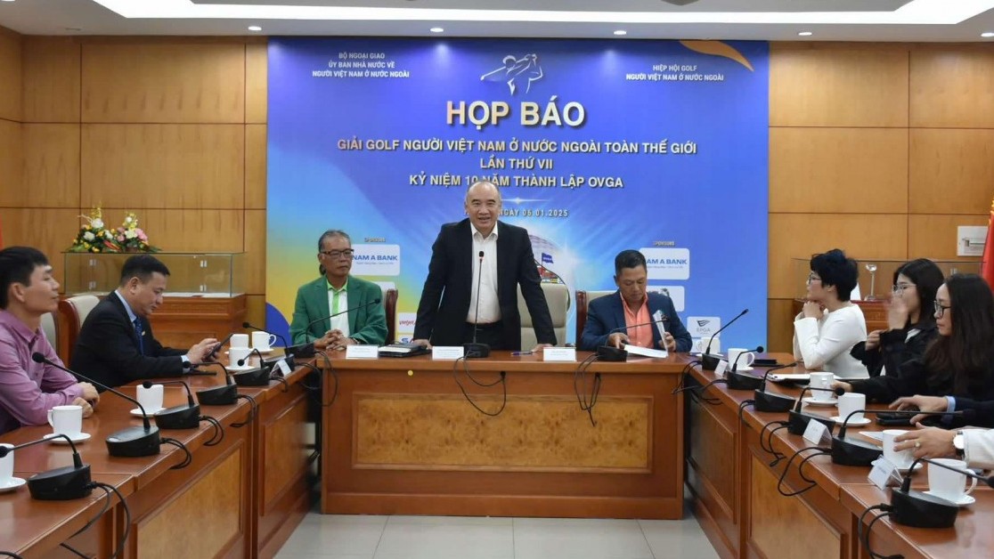 Gần 100 golf thủ tham gia Giải Golf người Việt Nam ở nước ngoài lần thứ VII