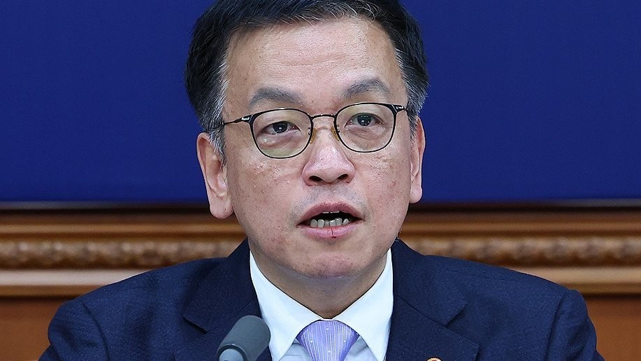 Hàn Quốc: Quyền Tổng thống khó thoát sự đeo đuổi của phe đối lập, Viện kiểm sát tìm cách bắt giữ pháp sư thân cận với Tổng thống Yoon Suk Yeol