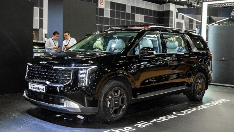 Kia Carnival hybrid 'rục rịch' ra mắt thị trường Việt Nam, giá dự kiến gần 1,85 tỷ đồng