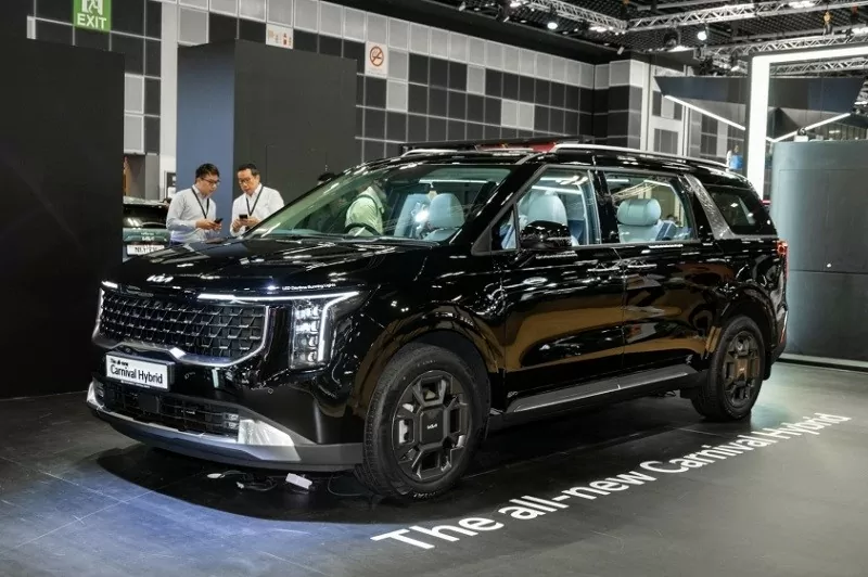 Kia Carnival hybrid 'rục rịch' ra mắt thị trường Việt Nam, giá dự kiến gần 1,85 tỷ đồng Kia Carnival hybrid 'rục rịch' ra mắt thị trường Việt Nam, giá dự kiến gần 1,85 tỷ đồng