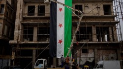 Pháp và EU cân nhắc nới lỏng trừng phạt Syria, hé lộ động thái với Nga