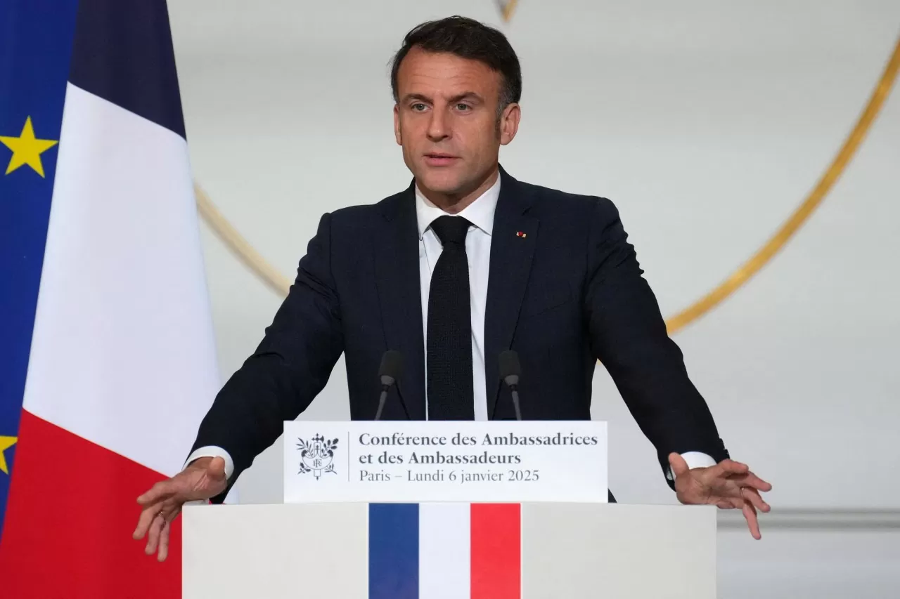 Phát biểu tại Điện Élysée ngày 6/1, ông Macron lưu ý nhiều đến vai trò của Pháp trong phối hợp với cộng đồng quốc tế nhằm thúc đẩy hòa bình, ổn định toàn cầu và đối phó thách thức địa chính trị. (Nguồn: France 24)