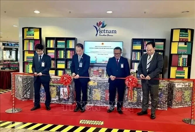 Lễ khai trương Không gian quảng bá Việt Nam tại sân bay quốc gia Brunei (8/2024) Lễ khai trương Không gian quảng bá Việt Nam tại sân bay quốc gia Brunei (8/2024)