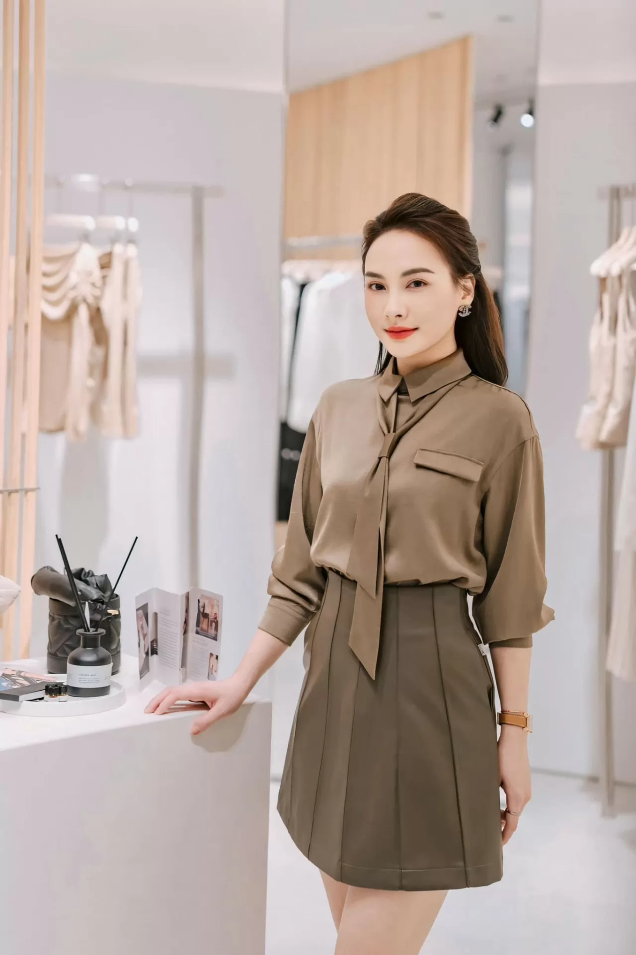 Diễn viên Bảo Thanh lên đồ 'cực chất' Diễn viên Bảo Thanh lên đồ 'cực chất'