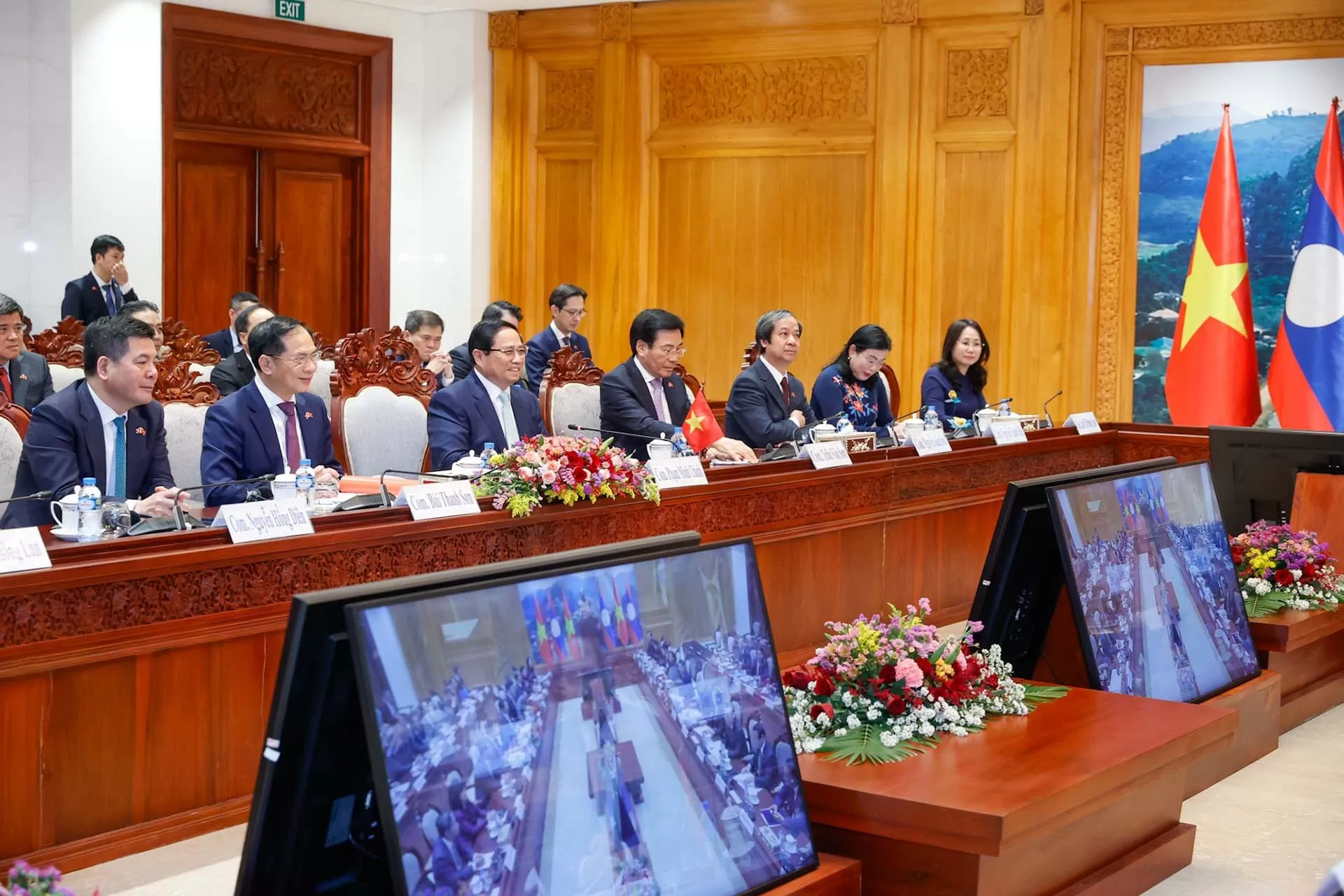 Thủ tướng Phạm Minh Chính hội kiến Chủ tịch Quốc hội Lào Thủ tướng Phạm Minh Chính hội kiến Chủ tịch Quốc hội Lào