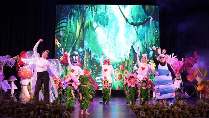 Đại nhạc hội ‘Lạc Vào Xứ Sở Thần Tiên’ của hệ thống giáo dục mầm non Phần Lan: Hành trình kết nối đầy cảm xúc
