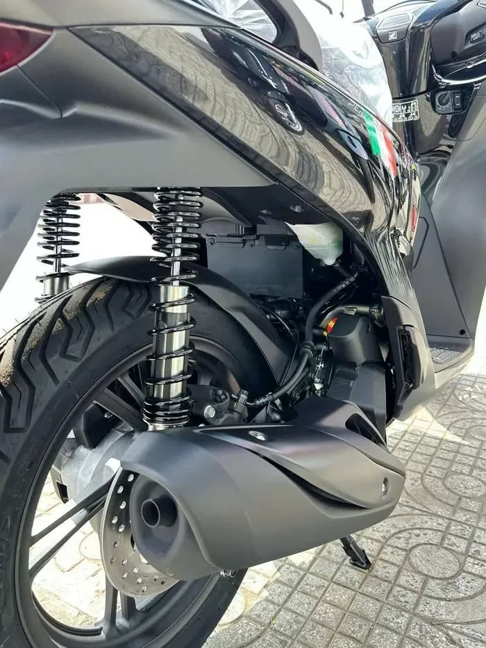 Cận cảnh Honda SH150i Sport Edition 2025 vừa về Việt Nam, giá hơn 200 triệu đồng