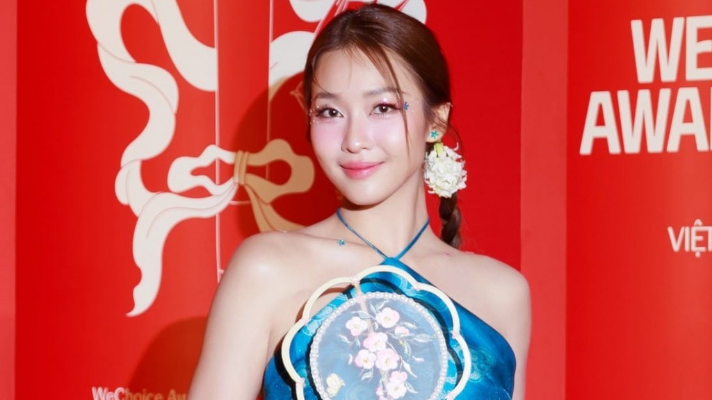 Diễn viên Khả Ngân 'thăng hạng' về nhan sắc