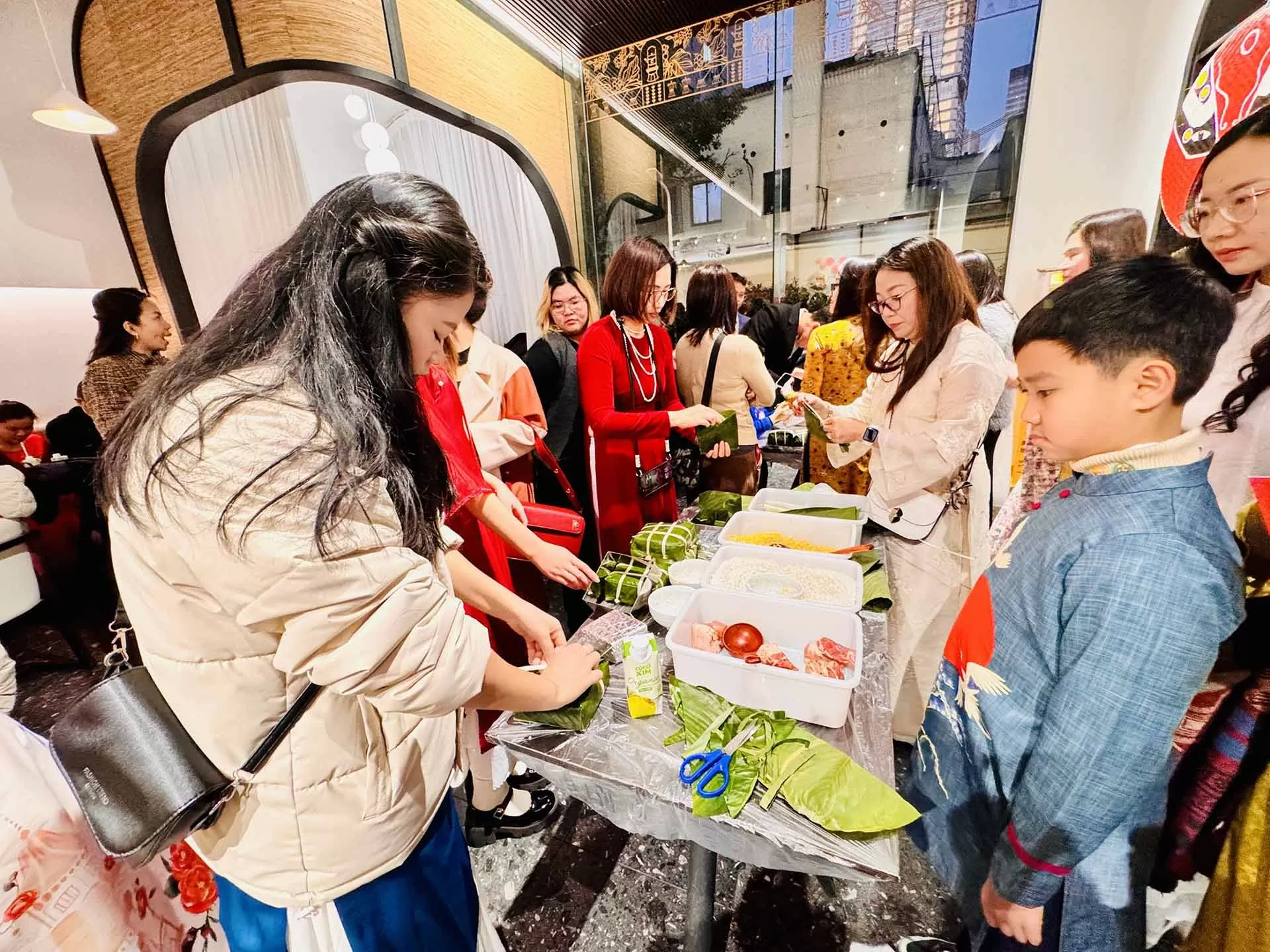 Tưng bừng Xuân Quê hương 2025 tại khu vực Hoa Đông, Trung Quốc Tưng bừng Xuân Quê hương 2025 tại khu vực Hoa Đông, Trung Quốc