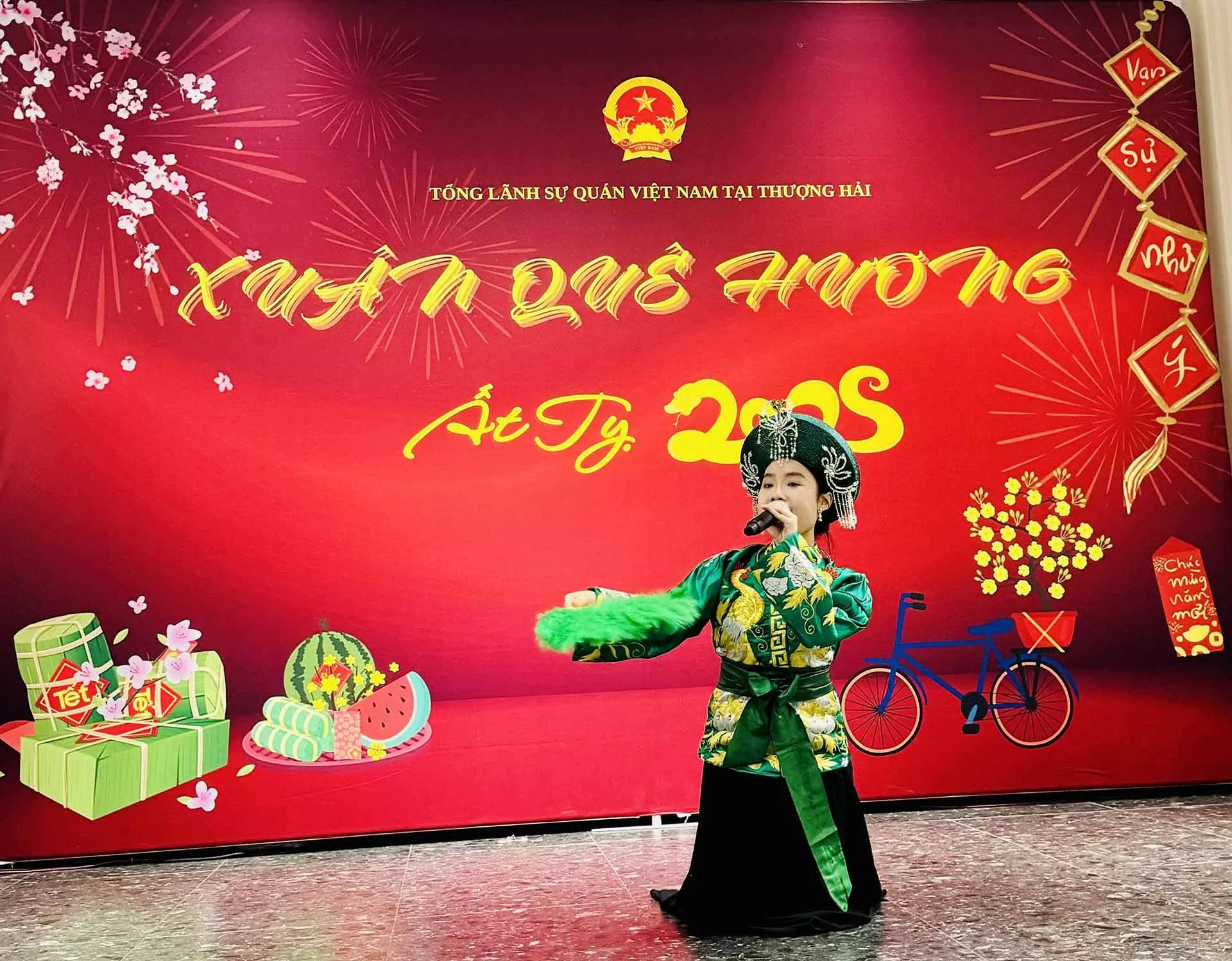 Tưng bừng Xuân Quê hương 2025 tại khu vực Hoa Đông, Trung Quốc