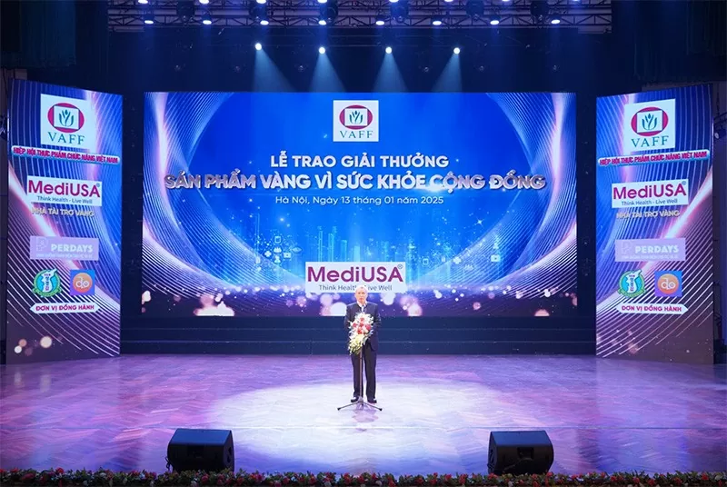 PGS.TS Trần Đáng - Chủ tịch Hiệp hội Thực phẩm chức năng Việt Nam phát biểu tại Lễ trao giải PGS.TS Trần Đáng - Chủ tịch Hiệp hội Thực phẩm chức năng Việt Nam phát biểu tại Lễ trao giải