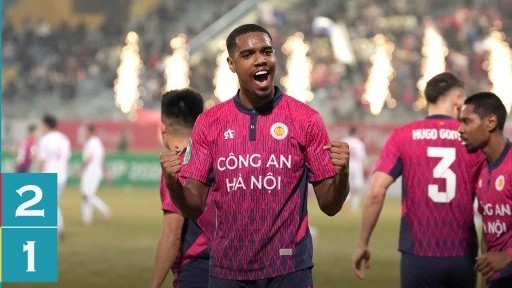 CAHN 2-1 Hà Tĩnh: Vỡ òa phút bù giờ