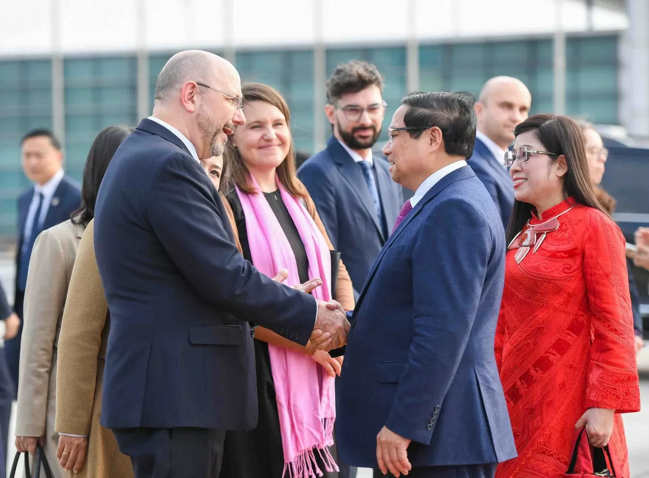 Thủ tướng Phạm Minh Chính và Phu nhân bắt đầu chuyến thăm Ba Lan, Czech và tham dự WEF Davos tại Thụy Sỹ