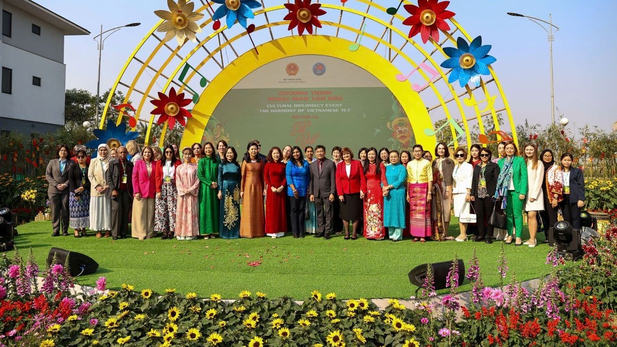 Hương sắc Tết Việt tô điểm ngoại giao văn hoá, gắn kết tình hữu nghị quốc tế
