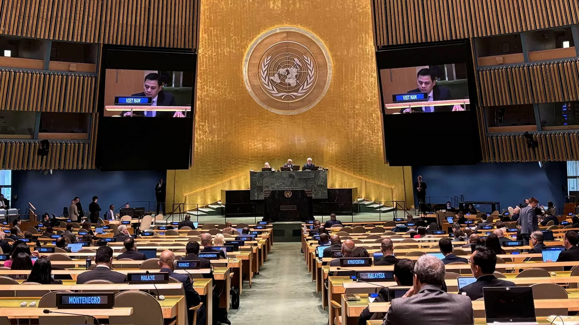 Việt Nam khẳng định tiếp tục đóng góp tích cực vào công việc chung của Liên hợp quốc trong năm 2025 Việt Nam khẳng định tiếp tục đóng góp tích cực vào công việc chung của Liên hợp quốc trong năm 2025