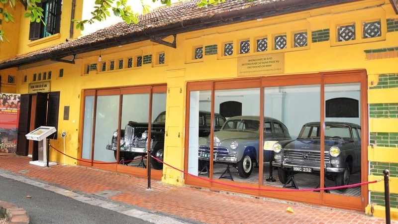 Ba chiếc xe ô tô từng phục vụ Chủ tịch Hồ Chí Minh được công nhận là Bảo vật quốc gia