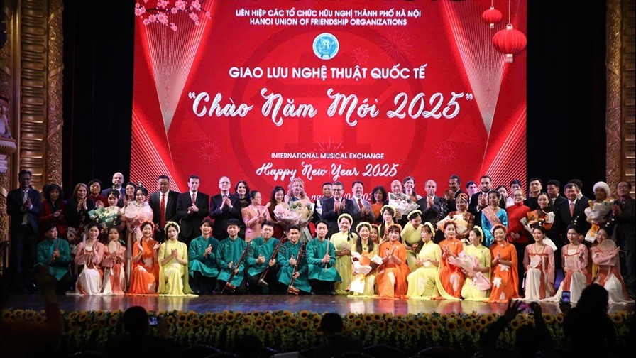 Giao lưu 'Chào Năm mới 2025': Gắn kết tình hữu nghị quốc tế, sát cánh cùng Việt Nam trong kỷ nguyên vươn mình