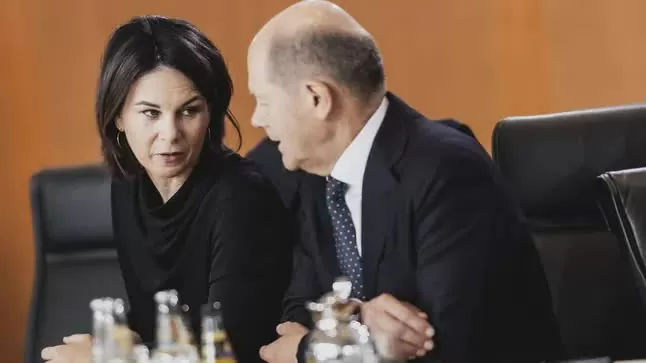 Vấn đề Ukraine khiến Thủ tướng Đức và Ngoại trưởng 'lục đục', Anh bật mí kế hoạch mới với Kiev Vấn đề Ukraine khiến Thủ tướng Đức và Ngoại trưởng 'lục đục', Anh bật mí kế hoạch mới với Kiev