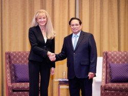 Thủ tướng Phạm Minh Chính tiếp các tập đoàn lớn của Ba Lan