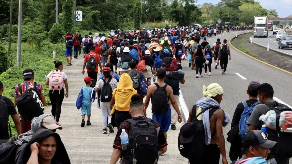 Điểm tin thế giới sáng 24/1: Bangkok đóng gần 200 trường học, Argentina sẵn sàng bỏ Mercosur vì Mỹ,  Nga sản xuất đạn bằng cả khối NATO