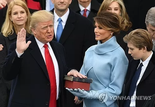 Lễ nhậm chức của ông Trump: Chuẩn bị cho sự trở lại lịch sử, những gì sẽ diễn ra trong ngày tân Tổng thống Mỹ nắm quyền? Lễ nhậm chức của ông Trump: Chuẩn bị cho sự trở lại lịch sử, những gì sẽ diễn ra trong ngày tân Tổng thống Mỹ nắm quyền?
