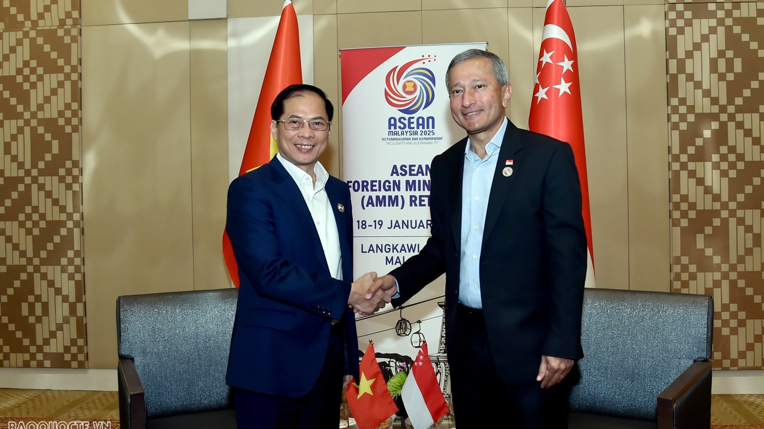 Phó Thủ tướng, Bộ trưởng Ngoại giao Bùi Thanh Sơn tiếp Bộ trưởng Ngoại giao Singapore Vivian Balakrishnan