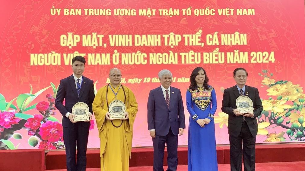 Mặt trận Tổ quốc vinh danh tập thể, cá nhân kiều bào tiêu biểu năm 2024