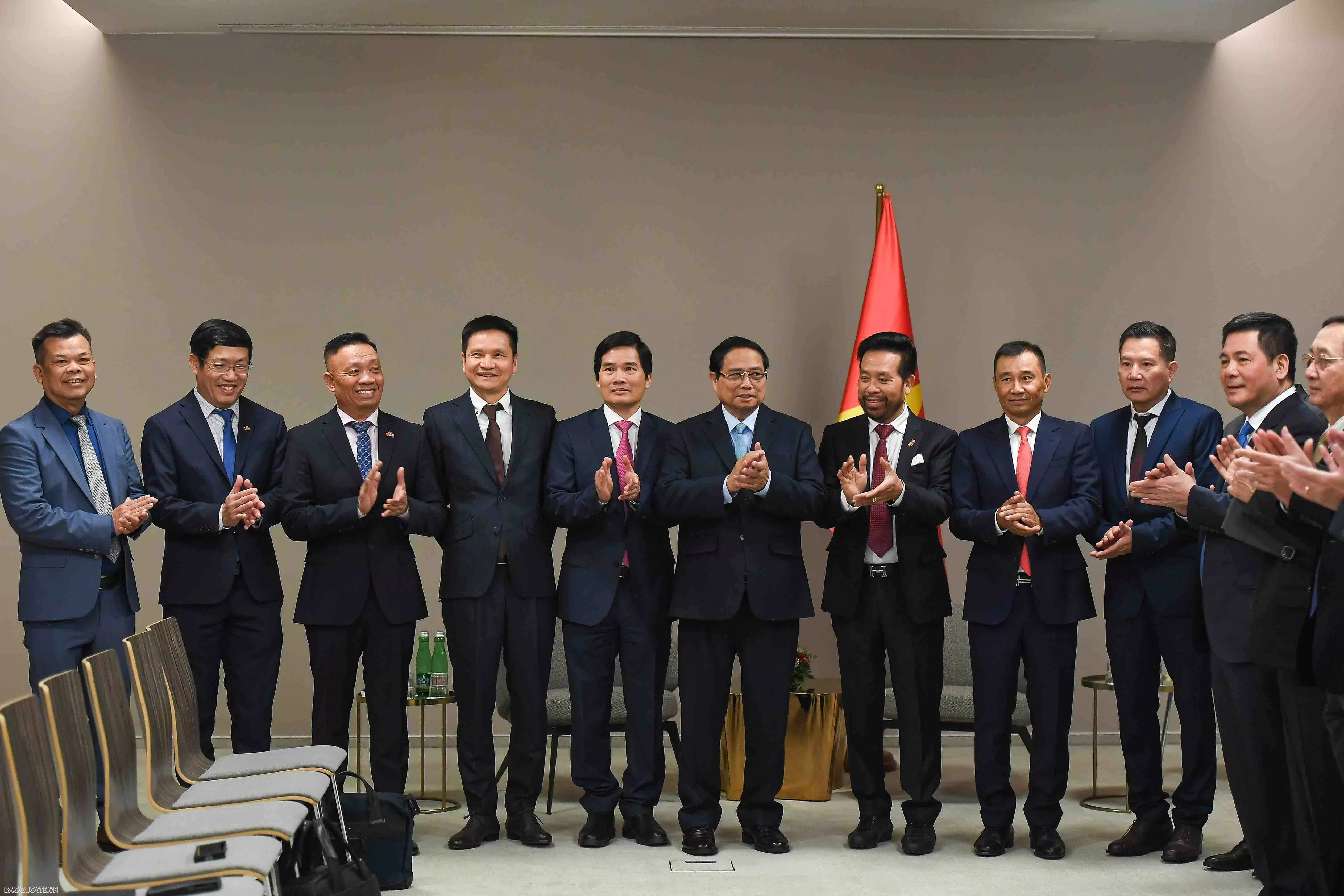 Thủ tướng tiếp 10 doanh nghiệp tiêu biểu