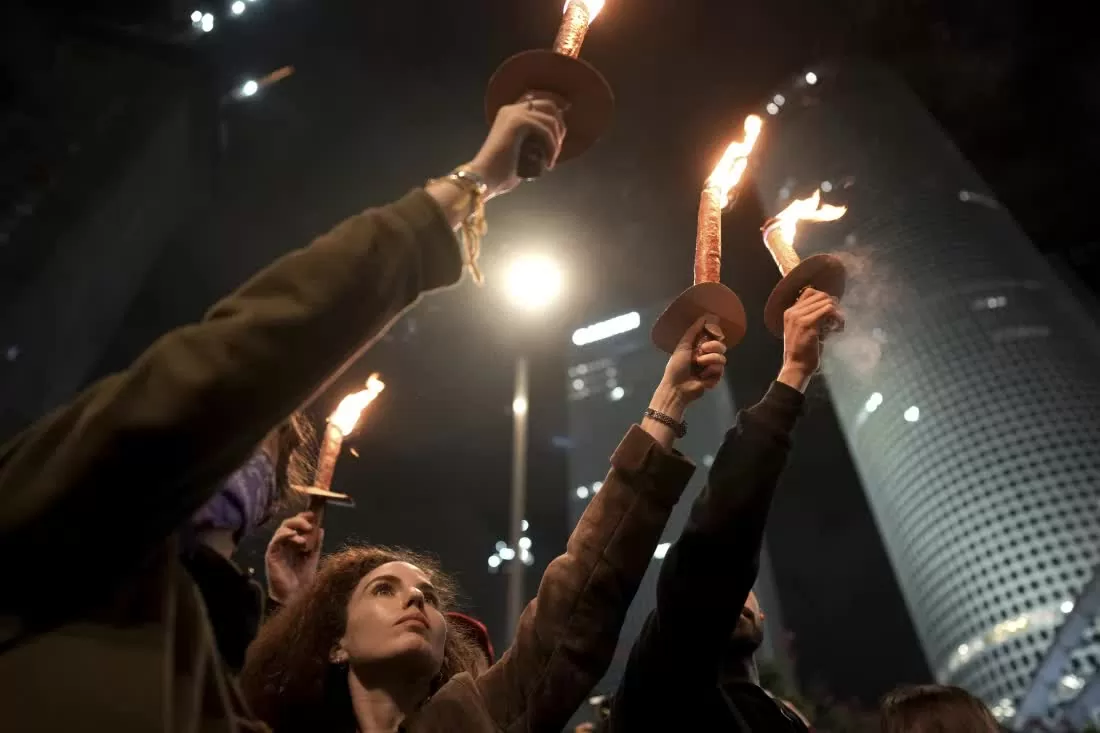 Israel thông báo thời gian lệnh ngừng bắn ở Gaza có hiệu lực, Hamas thả con tin