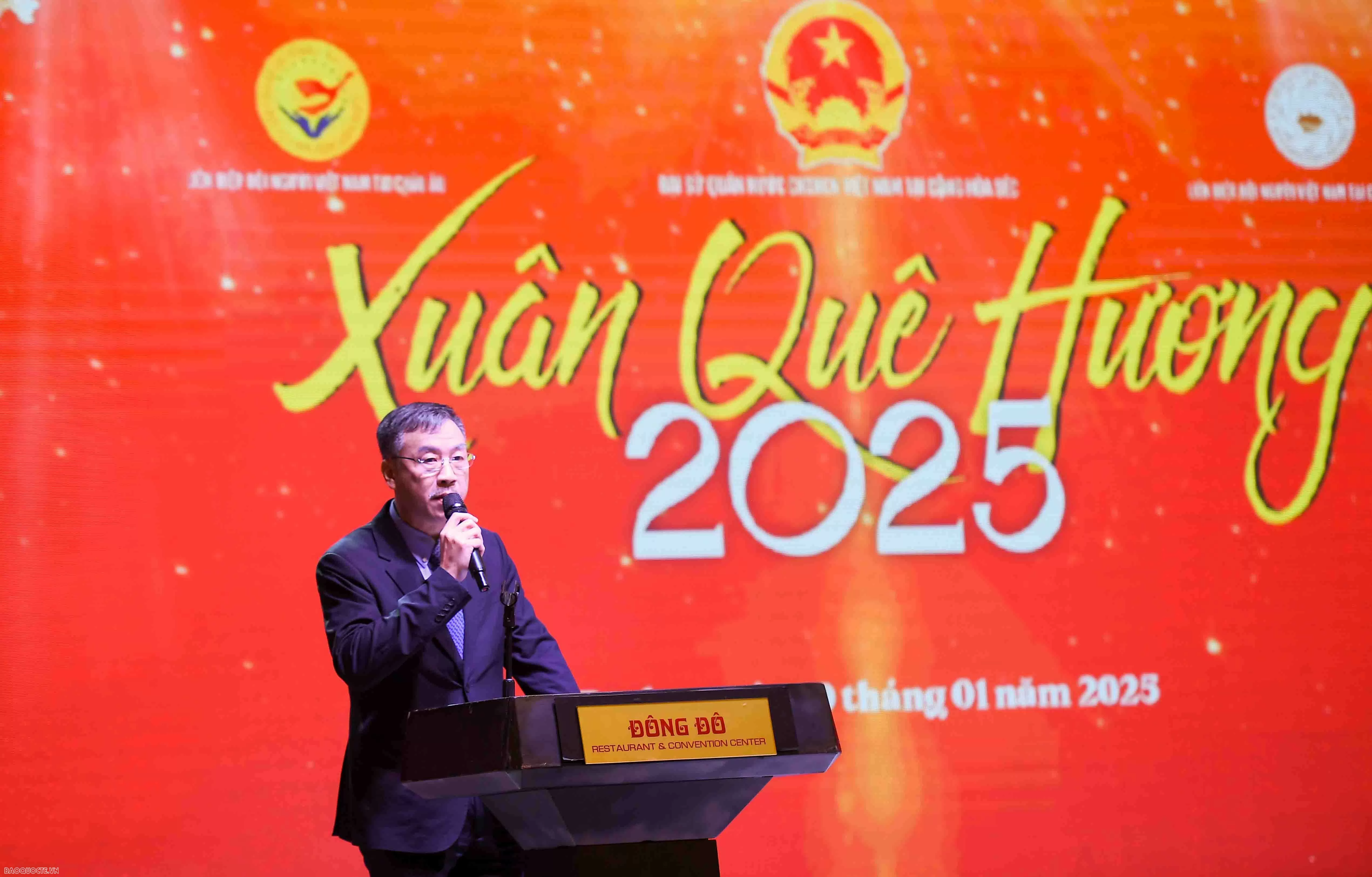 Thủ tướng Phạm Minh Chính thông tin về n=tin vui đặc biết đối với bà con ở Czech Thủ tướng Phạm Minh Chính thông tin về n=tin vui đặc biết đối với bà con ở Czech