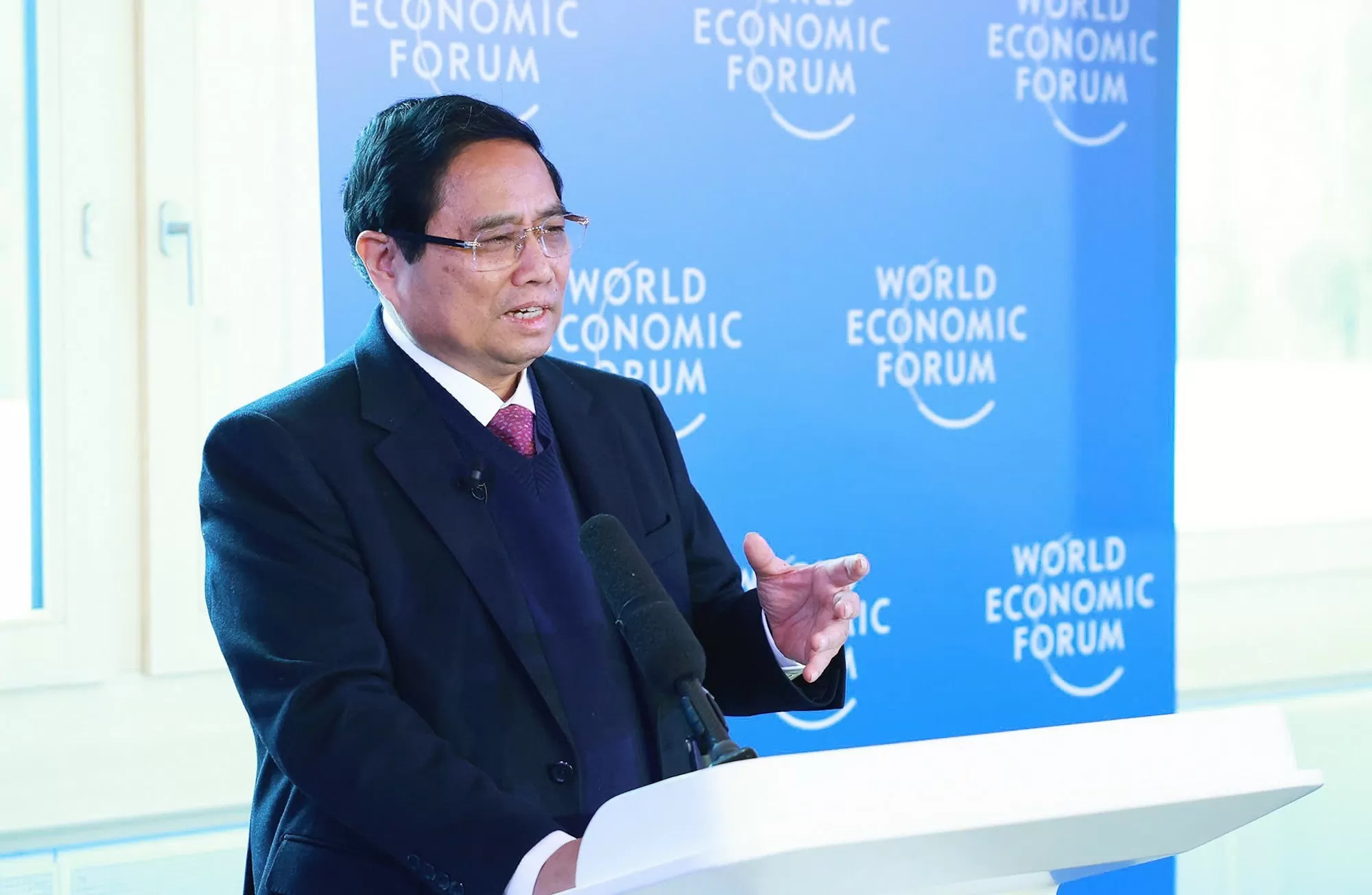 Thủ tướng đối thoại về giải phóng tiềm năng tăng trưởng của Việt Nam Thủ tướng đối thoại chiến lược quốc gia Việt Nam và chia sẻ về giải phóng tiềm năng tăng trưởng tại WEF Davos 2025