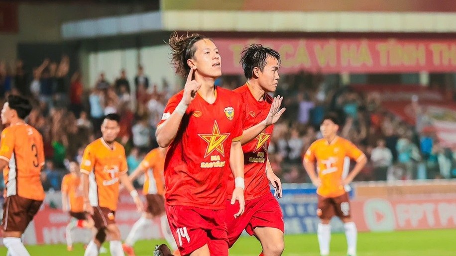 CLB Hà Tĩnh xếp thứ 13 những CLB bất bại tại các giải VĐQG mùa 2024/25