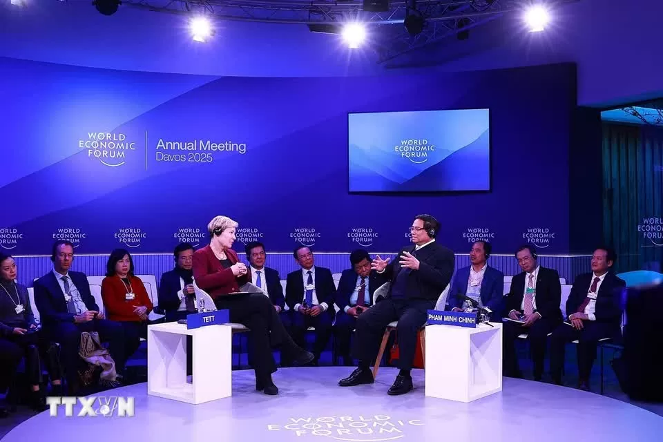 Thủ tướng Chính phủ Phạm Minh Chính đối thoại với WEF về đổi mới sáng tạo, ngày 21/1/2025, tại Davos, Thuỵ Sỹ. (Nguồn: TTXVN) Thủ tướng Chính phủ Phạm Minh Chính đối thoại với WEF về đổi mới sáng tạo, ngày 21/1/2025, tại Davos, Thuỵ Sỹ. (Nguồn: TTXVN)