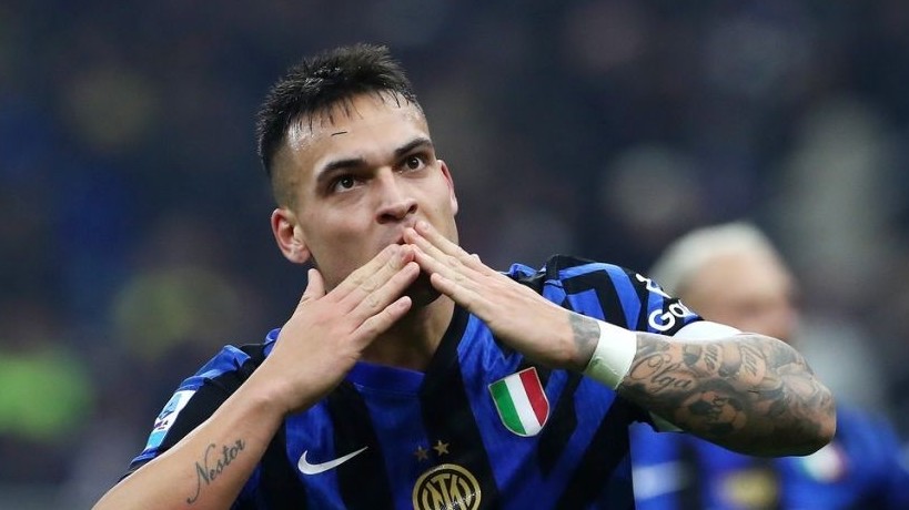 AC Milan và Inter coi như đoạt vé dự vòng 1/8 UEFA Champions League