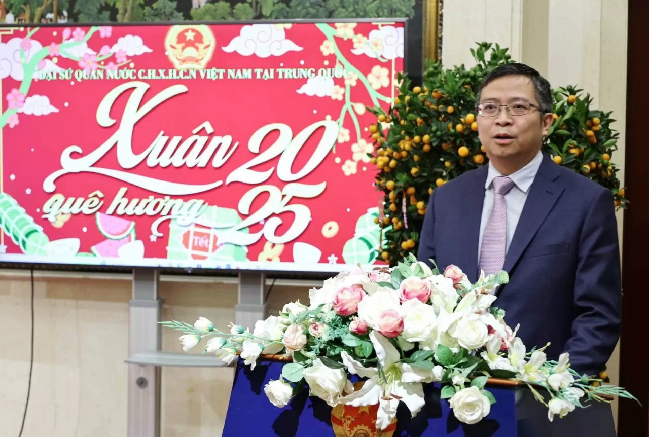 Đầm ấm Xuân Quê hương tại Bắc Kinh, Trung Quốc Đầm ấm Xuân Quê hương tại Bắc Kinh, Trung Quốc