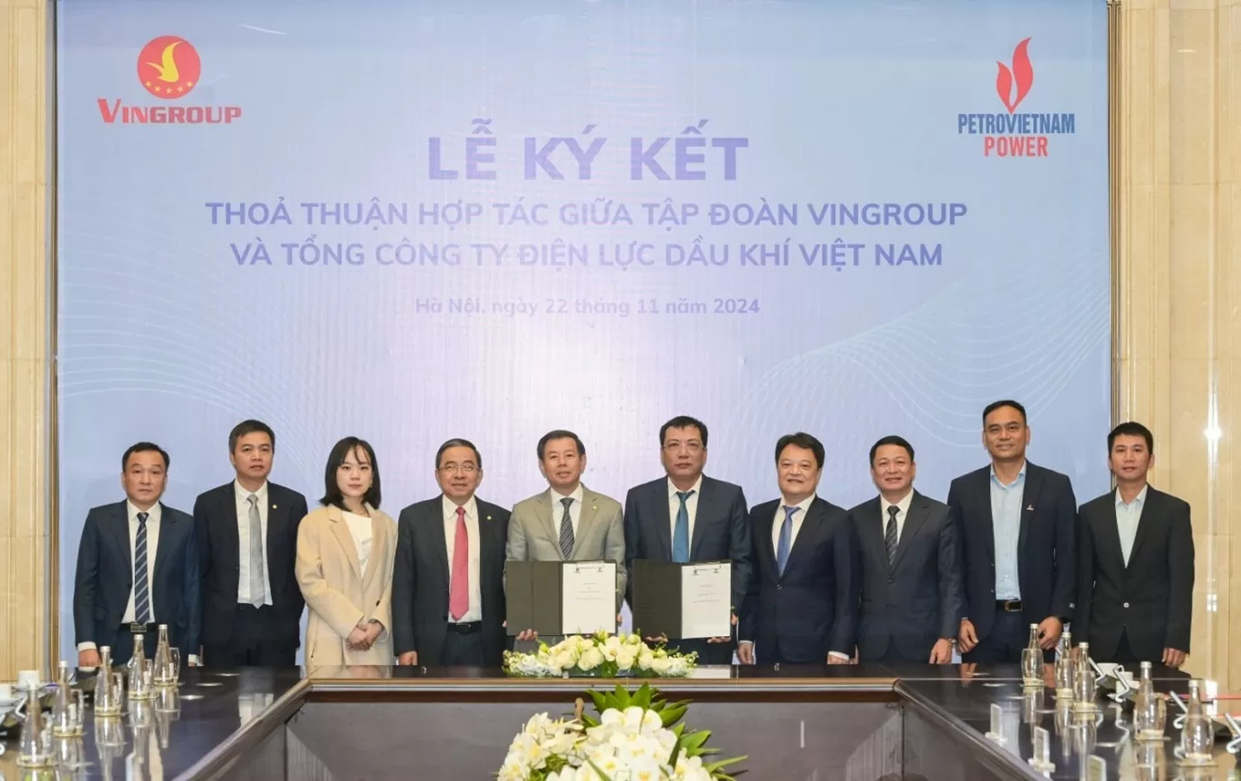 PV Power và Vingroup ký hợp tác phát triển hạ tầng năng lượng xanh. (Nguồn: Petrotimes) PV Power và Vingroup ký hợp tác phát triển hạ tầng năng lượng xanh. (Nguồn: Petrotimes)